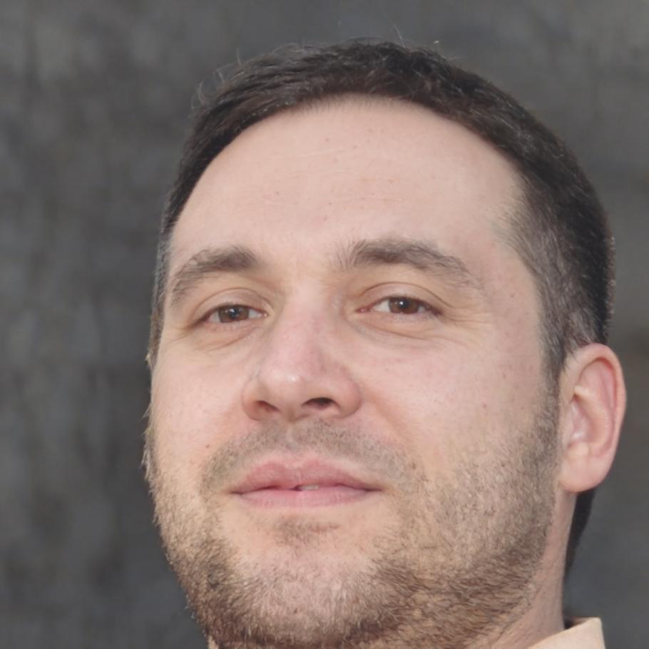 Portrait de Marc Dubois, Directeur Stratégique
